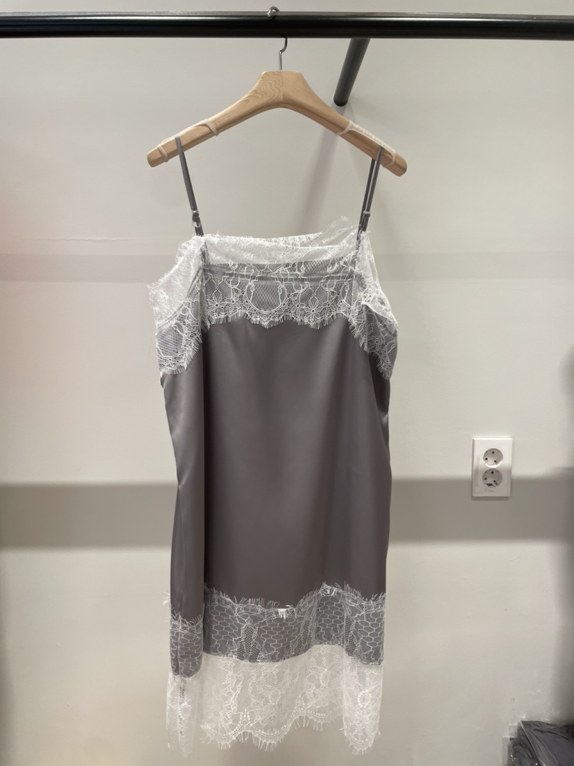 ORMORE韓國東大門直郵女士新款熱賣時尚休閑26春夏連衣裙ORMORE連衣裙