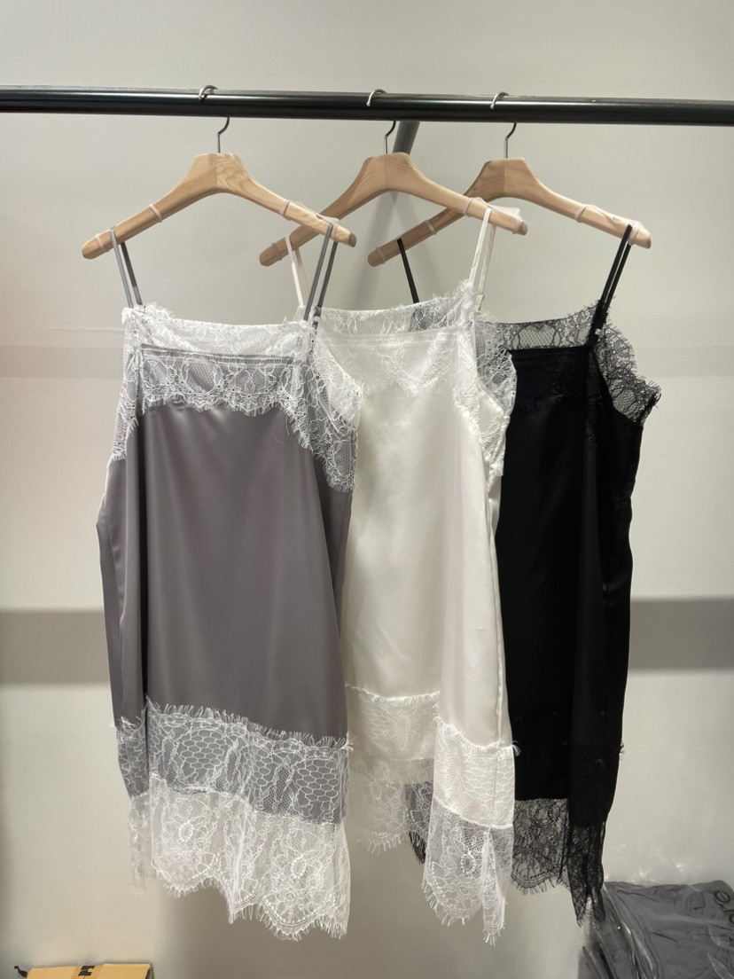 ORMORE韓國東大門直郵女士新款熱賣時尚休閑26春夏連衣裙ORMORE連衣裙