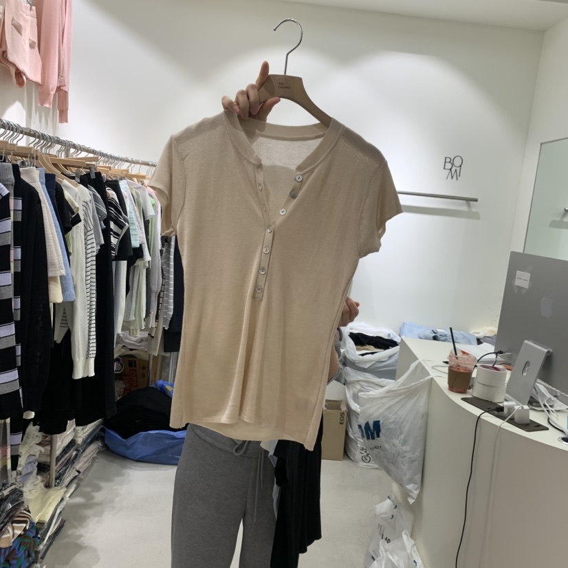 BY BOMI韓國東大門代購女裝新品26春夏職業時尚熱賣T恤紐扣BY BOMIT恤圖色4