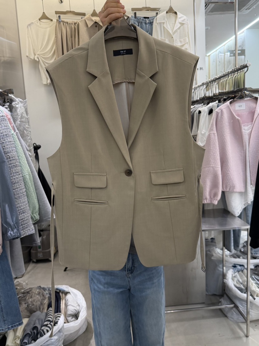 THE SIL韓國代購女裝新品推薦26春夏熱賣馬甲不對稱含腰繩THE SIL/1 2ILLY馬甲圖色1