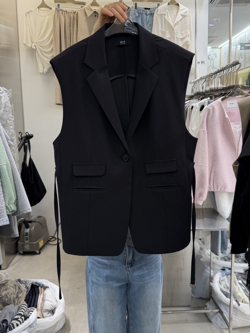 THE SIL韓國代購女裝新品推薦26春夏熱賣馬甲不對稱含腰繩THE SIL/1 2ILLY馬甲圖色2