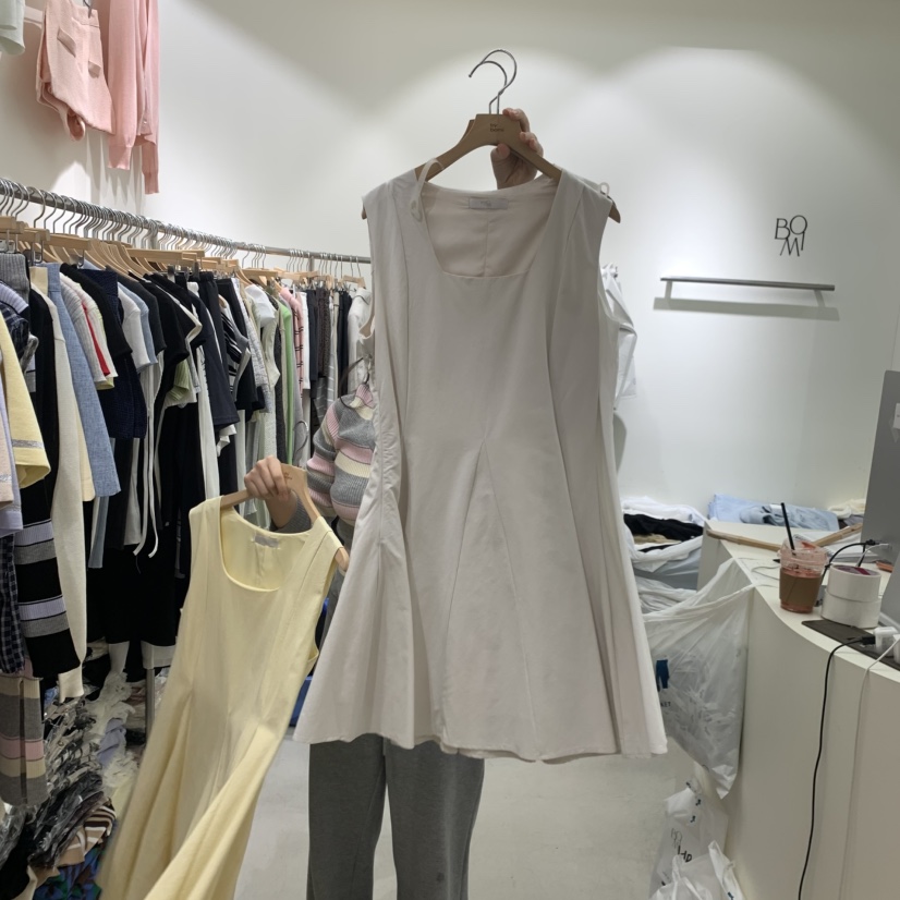 BY BOMI韓國直郵女裝新品26春夏人氣休閑連衣裙喇叭亞麻BY BOMI連衣裙圖色2