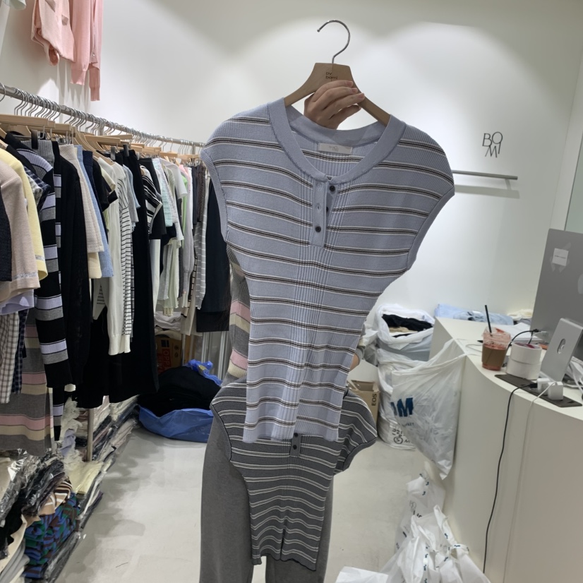 BY BOMI韓國東大門直郵女士新品休閑推薦職業T恤開襟羅紋BY BOMIT恤圖色1