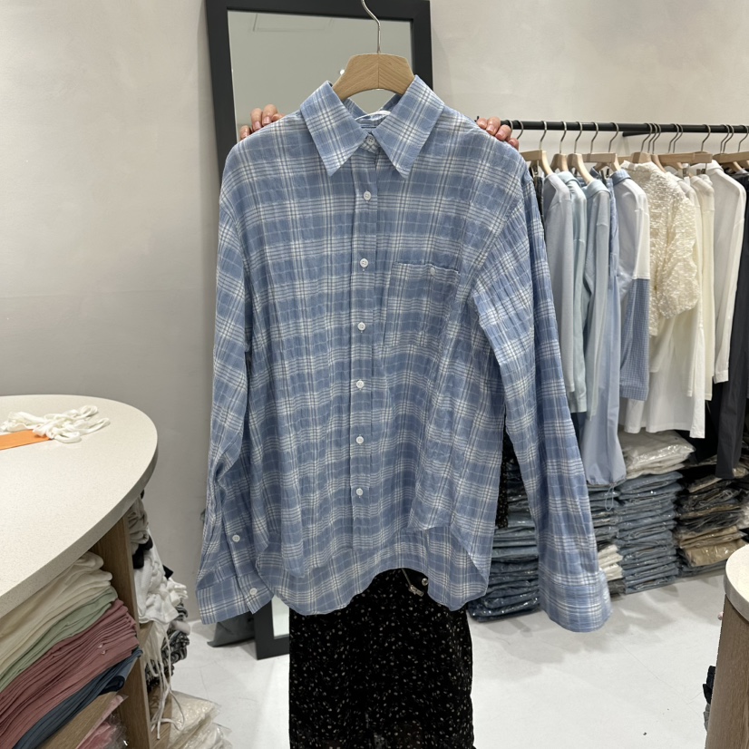 AURA韓國代購女裝新款時尚人氣熱賣推薦職業襯衫蕾絲衫格子Au ra襯衫/蕾絲衫圖色1