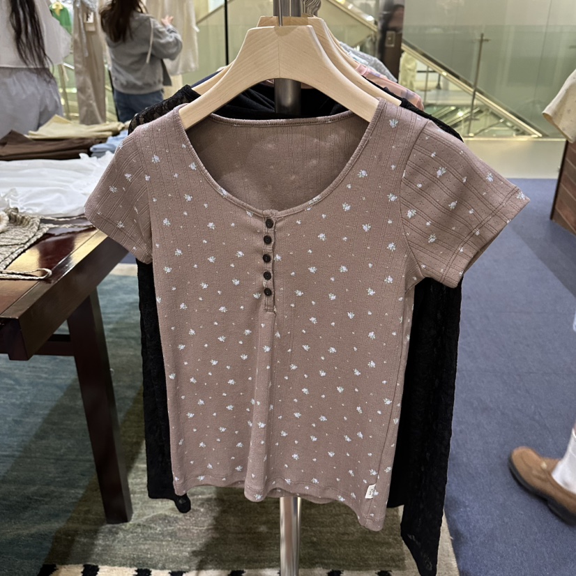 FURE韓國東大門直郵女士新款推薦休閑時尚熱賣26春夏T恤紐扣FURET恤圖色1