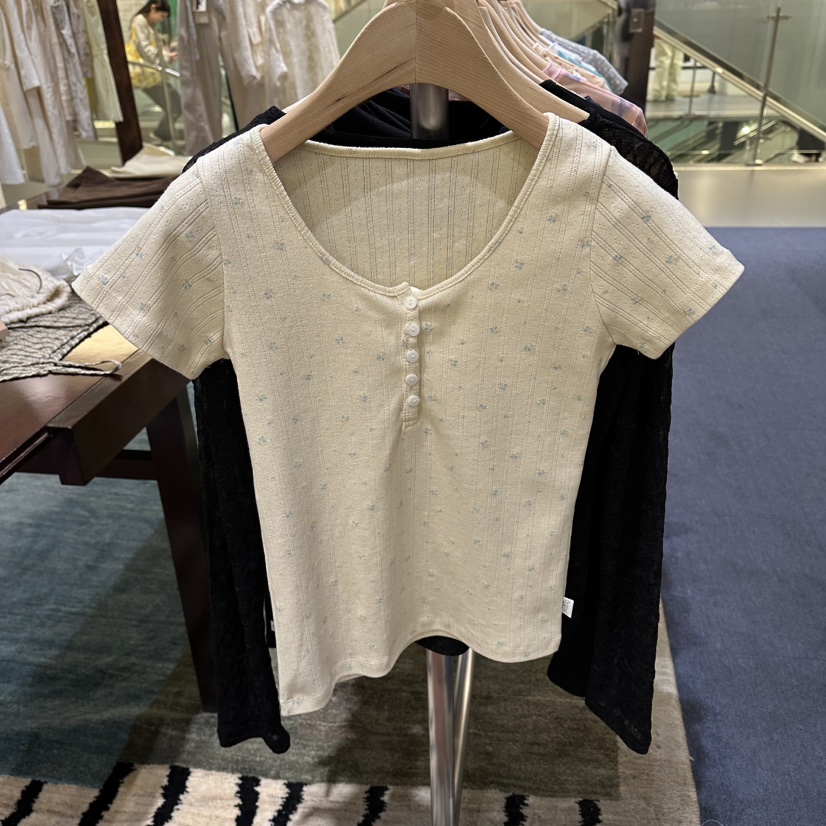 FURE韓國東大門直郵女士新款推薦休閑時尚熱賣26春夏T恤紐扣FURET恤圖色3