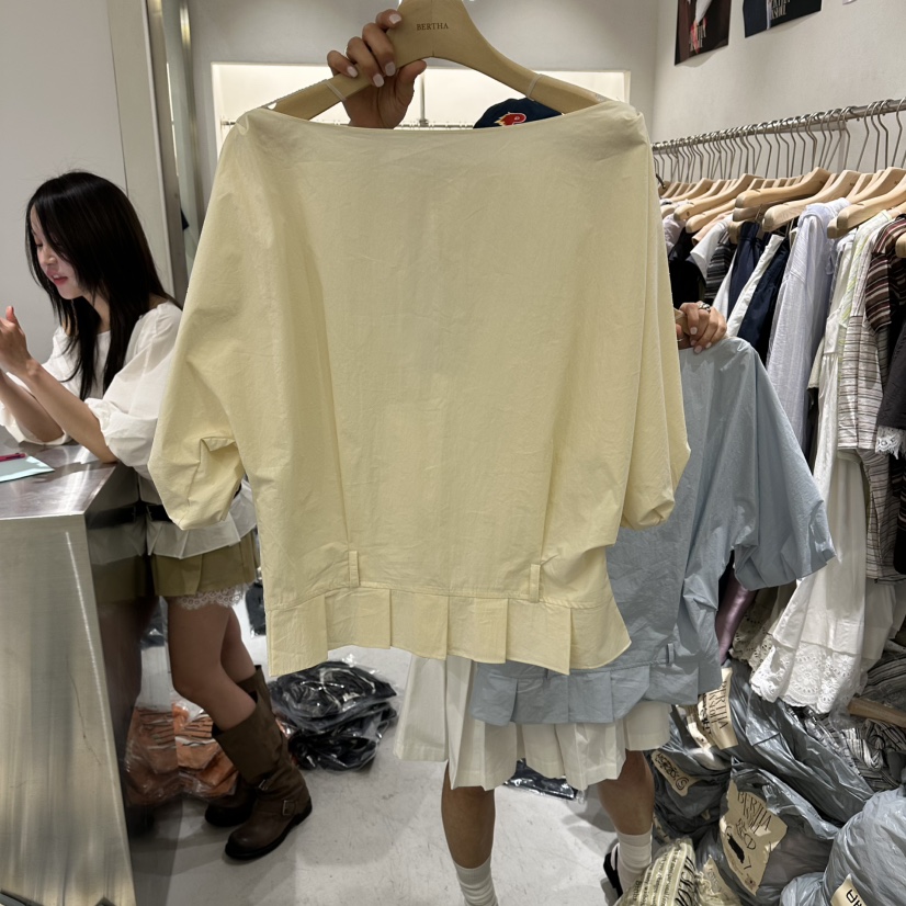 BERTHA韓國直郵實拍女士新品職業推薦襯衫蕾絲衫不含腰帶BERTHA襯衫/蕾絲衫圖色2