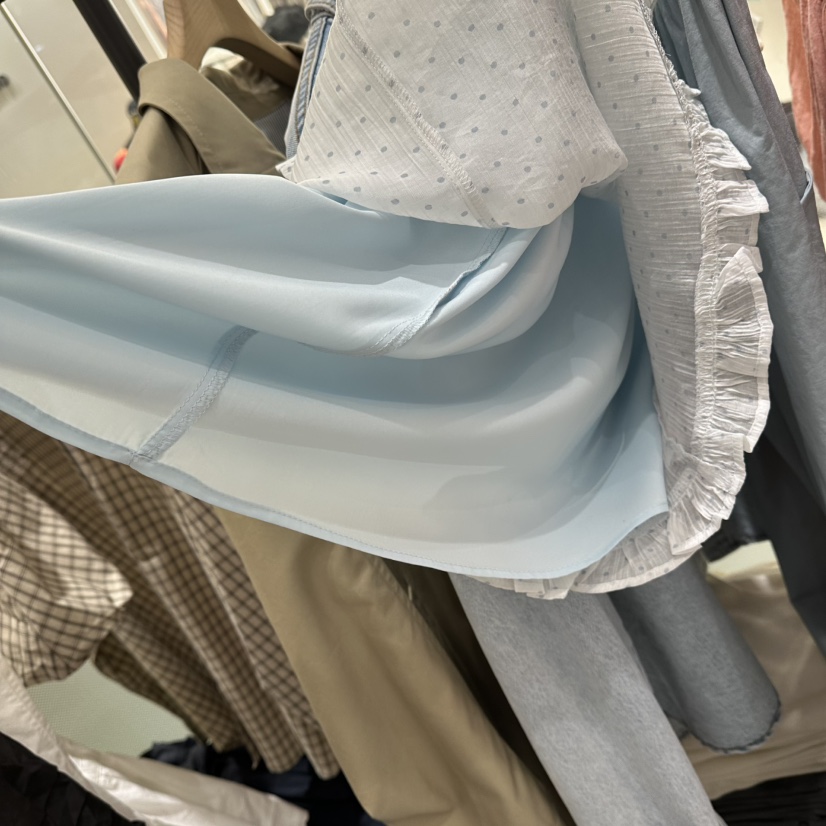 AURA東大門直郵女裝新品真品職業26春夏半身裙中短裙不含腰帶Au ra半身裙/中短裙