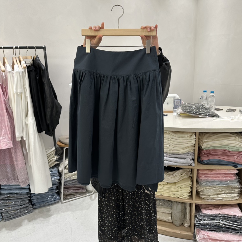 AURA東大門代購女裝新品真品熱賣休閑職業半身裙中短裙褶皺Au ra半身裙/中短裙