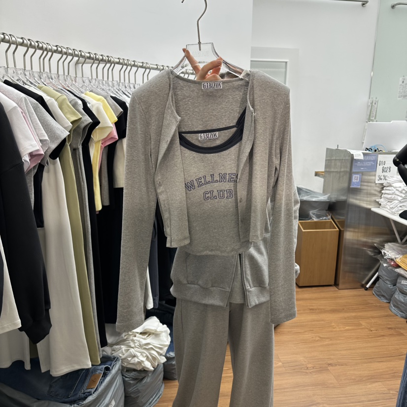 GABIZON韓國直郵女裝新款時尚職業人氣熱賣推薦套裝套裝開衫GABIZON套裝圖色2