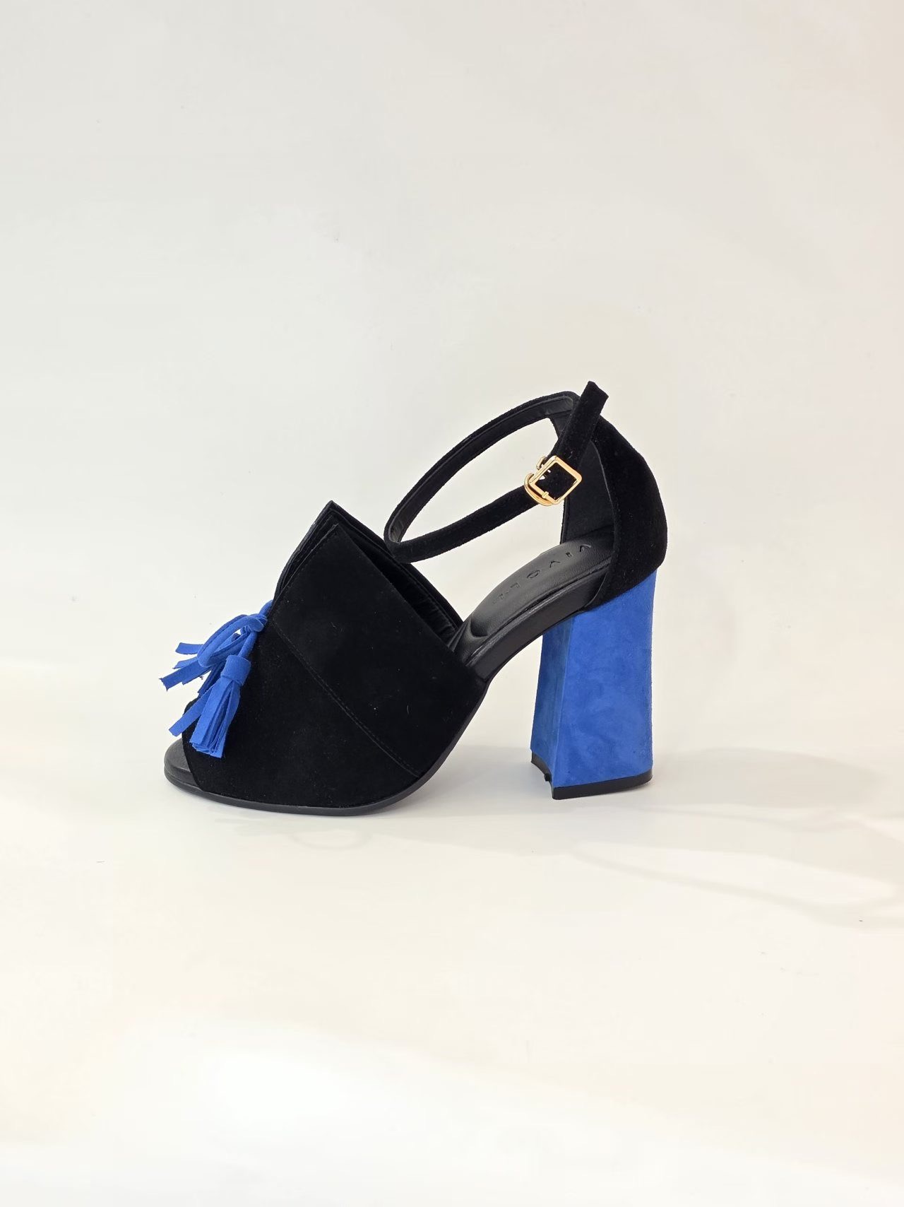 에일린-N韓國直郵女裝新品時尚26春夏休閑推薦熱賣涼鞋拖鞋Aileen涼鞋/拖鞋