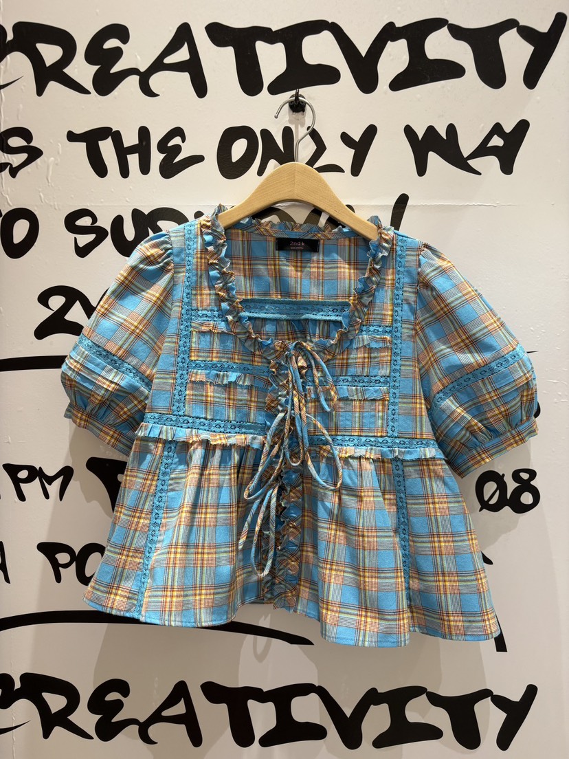 2ND K韓國東大門直郵女士新品推薦人氣熱賣襯衫蕾絲衫褶裥2ND K襯衫/蕾絲衫圖色3