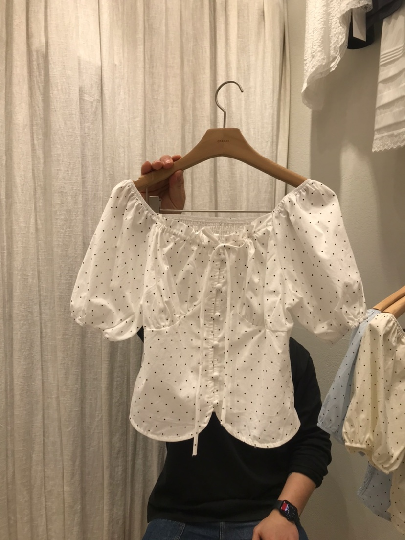 AHOY韓國直郵實拍女士新品人氣26春夏推薦襯衫蕾絲衫褶皺AHOY襯衫/蕾絲衫圖色2