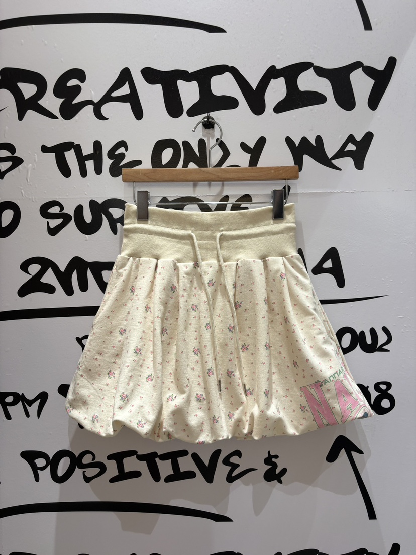 2ND K韓國東大門代購女裝新品熱賣休閑26春夏人氣推薦短裙2ND K短裙圖色1