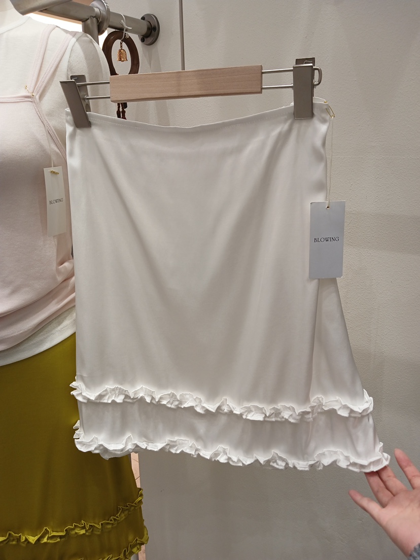 BLOWING韓國直郵實拍女裝新品熱賣時尚推薦休閑半身裙中短裙BLOWING半身裙/中短裙圖色3