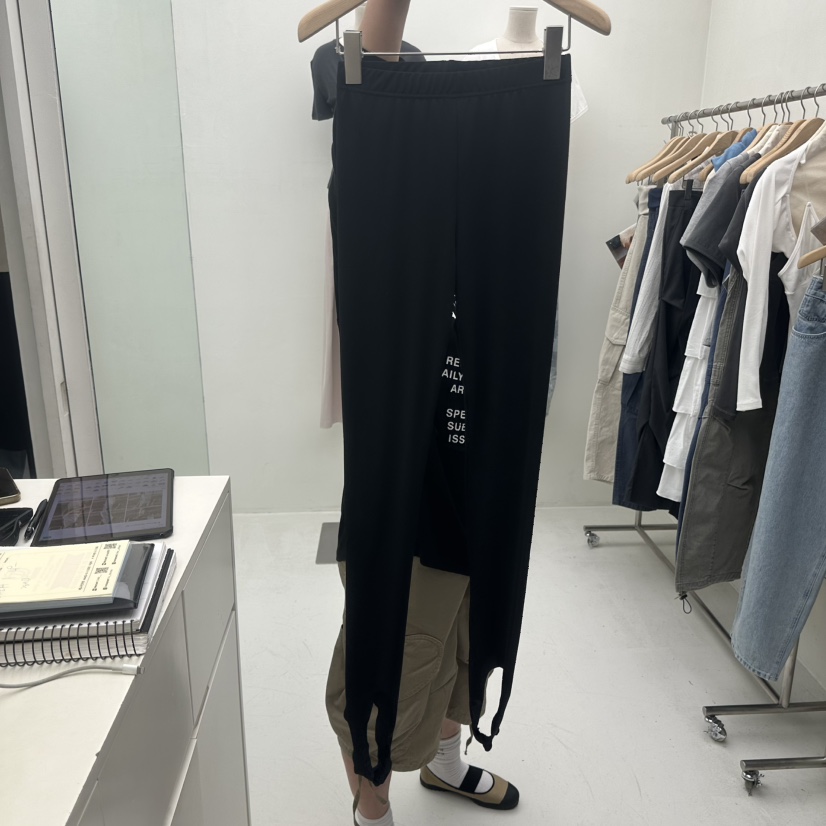 CHAV韓國東大門代購女士新品熱賣職業打底褲鯊魚褲緊身褲CHAV打底褲/鯊魚褲圖色3黑色