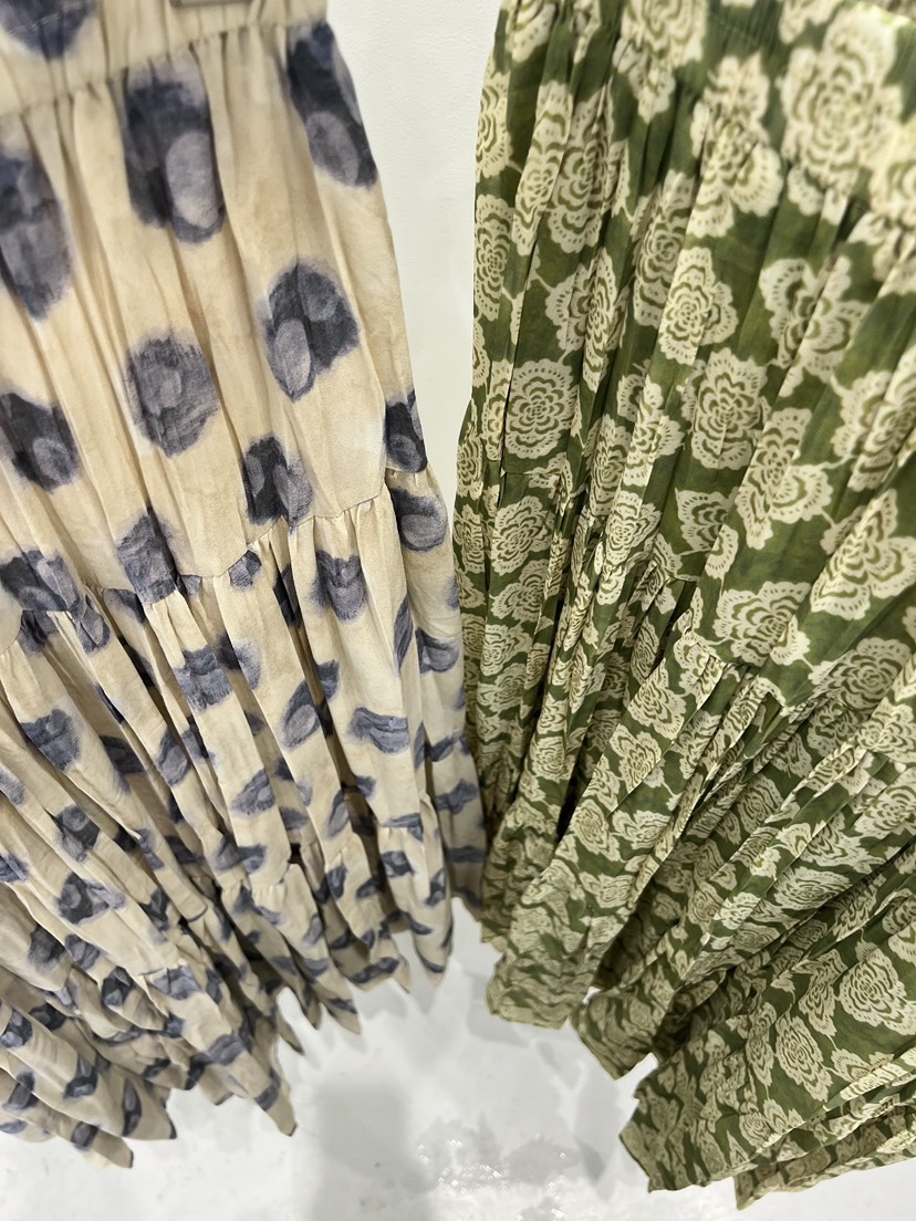 POUCH韓國直郵實拍女裝新款時尚休閑26春夏人氣推薦職業長裙POUCH長裙