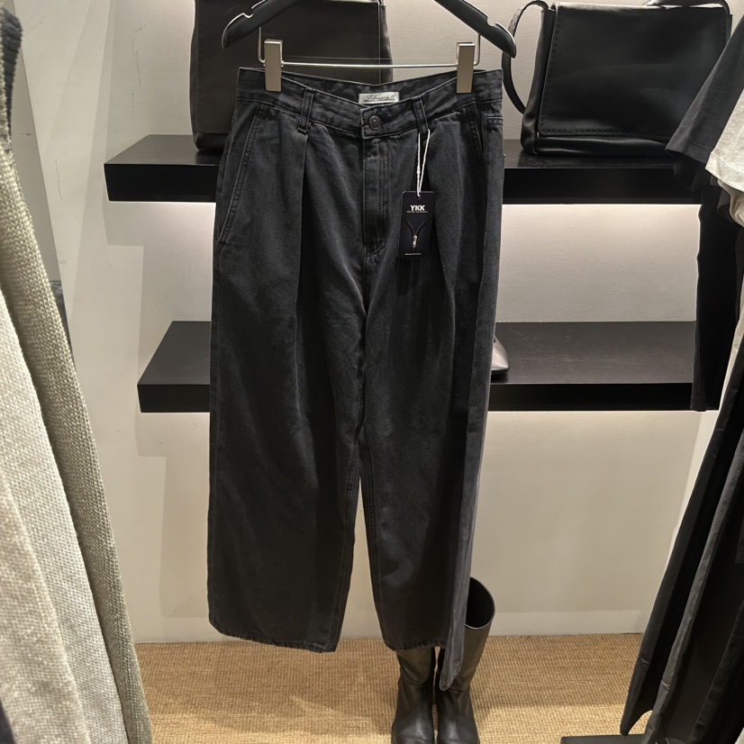 FEBRUARY 11韓國直郵實拍女裝新品26春夏人氣熱賣牛仔褲FEBRUARY 11牛仔褲圖色1