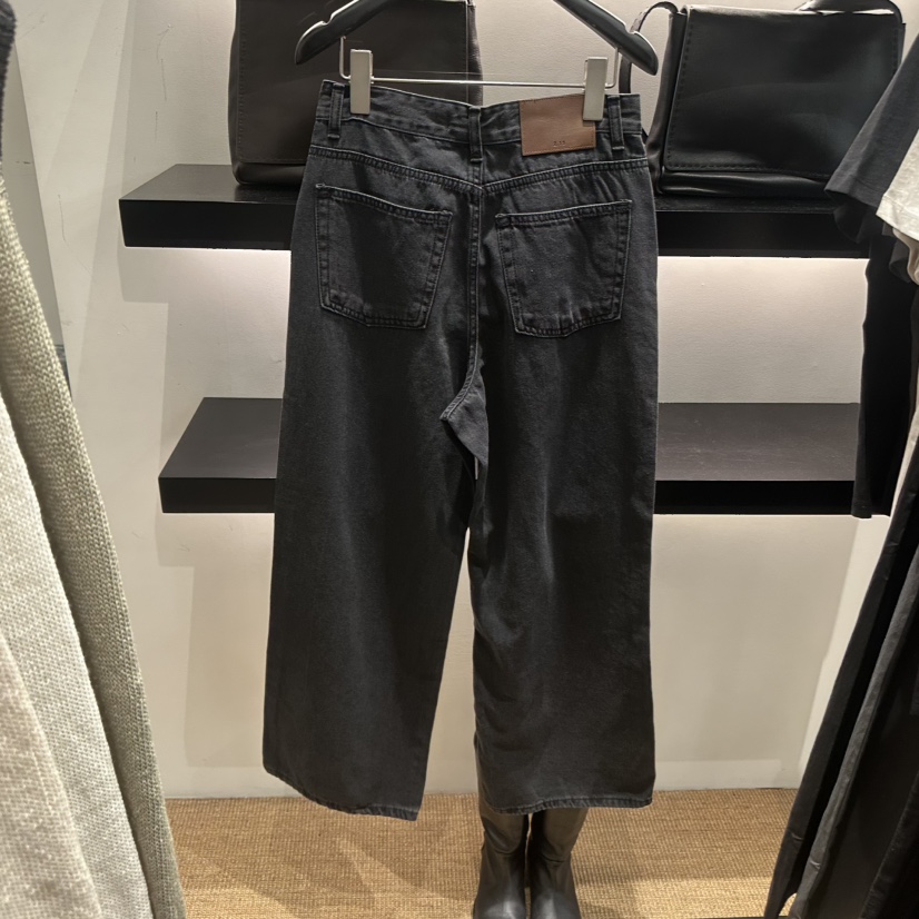 FEBRUARY 11韓國東大門代購女裝新款休閑人氣熱賣牛仔褲FEBRUARY 11牛仔褲