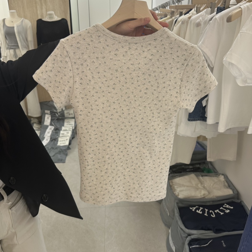 WRITTEN BY韓國直郵實拍女裝新品熱賣職業推薦26春夏T恤WRITTEN BYT恤