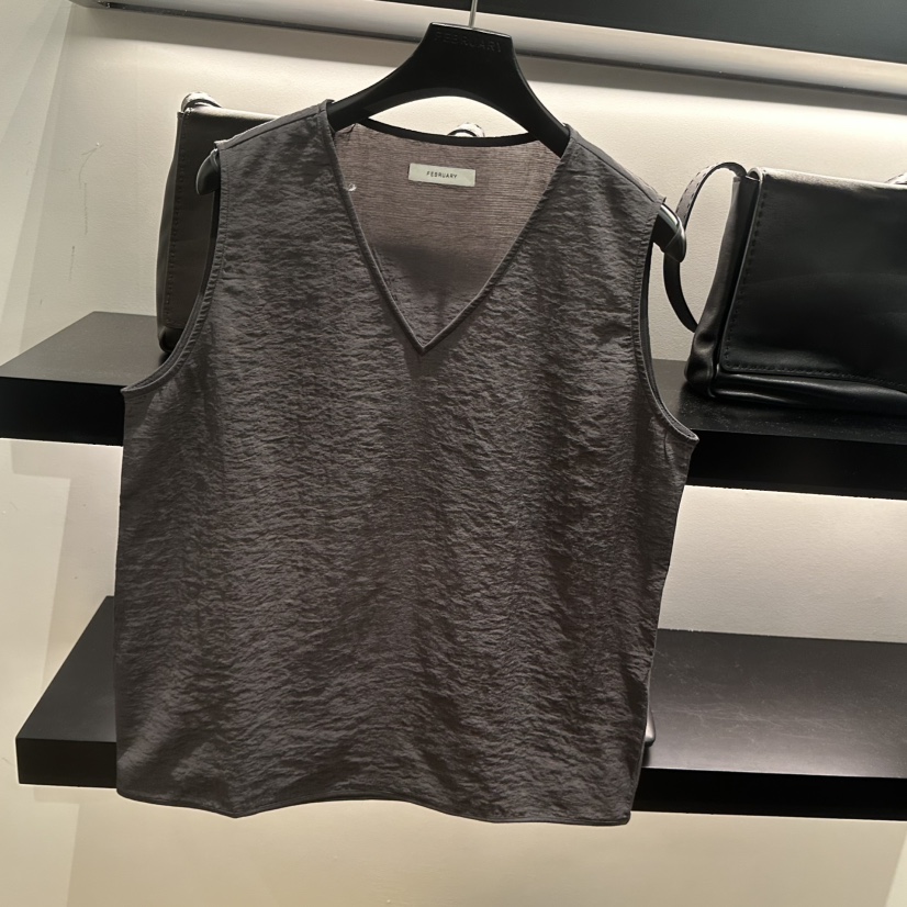 FEBRUARY 11韓國東大門代購女裝新款熱賣休閑時尚吊帶背心FEBRUARY 11吊帶/背心圖色2墨色