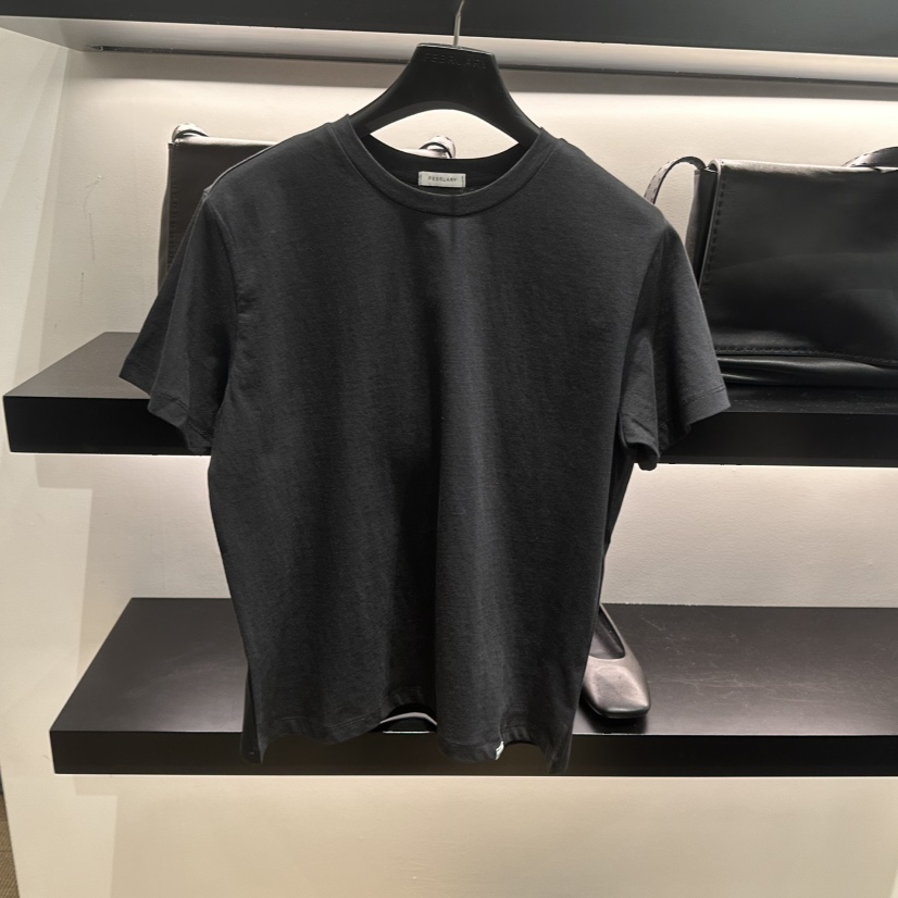 FEBRUARY 11韓國直郵實拍女士新款時尚人氣熱賣26春夏T恤FEBRUARY 11T恤圖色4黑色