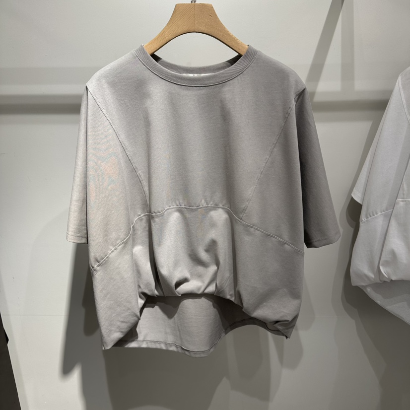 LAMINEDOR韓國直郵女裝新款職業人氣熱賣休閑26春夏時尚T恤LA MINE DORT恤圖色2