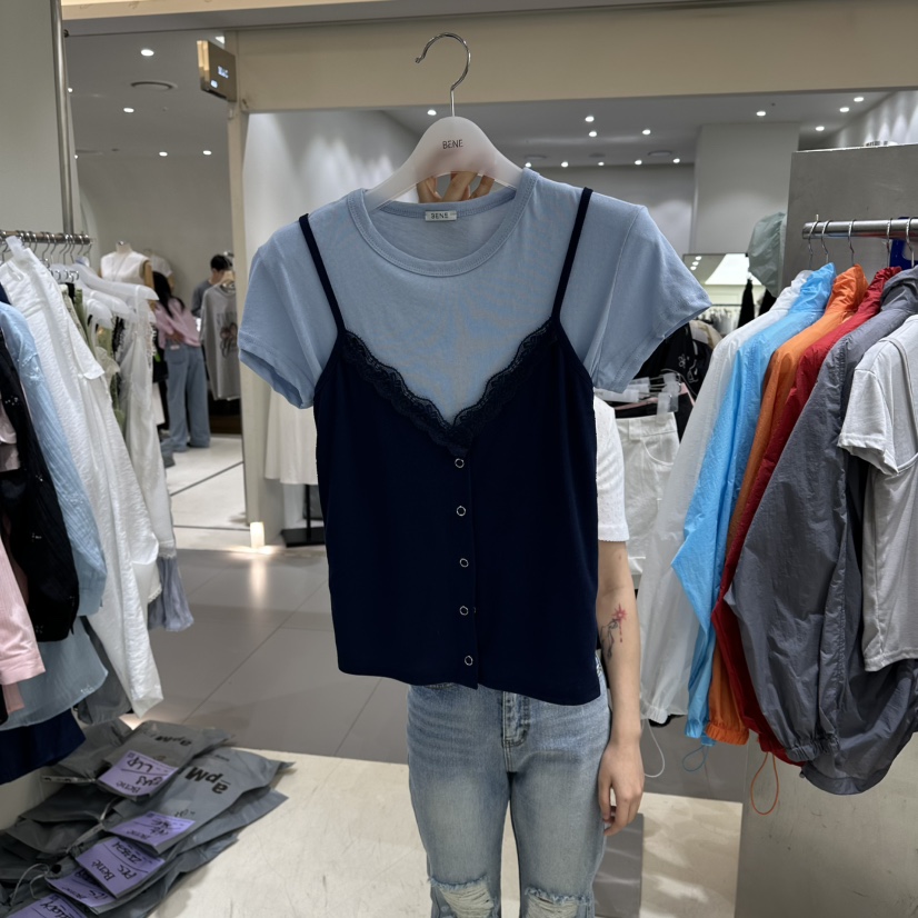BENE韓國直郵實拍女裝新品熱賣推薦休閑時尚26春夏職業T恤BENET恤圖色2