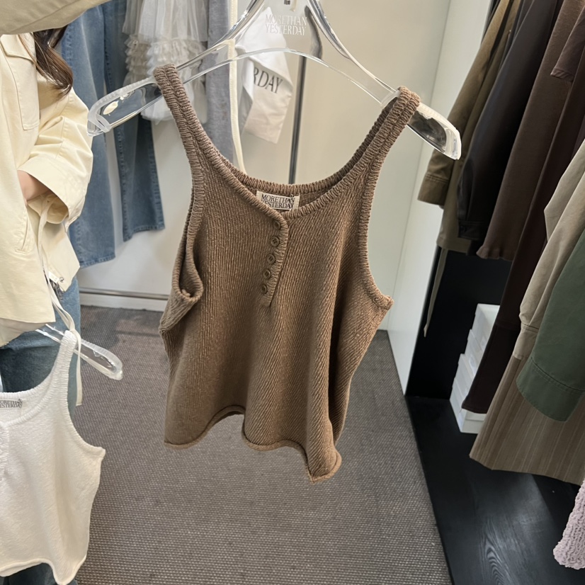 MORE THAN YESTERDAY/LOVE YOU SO MUCH韓國東大門直郵女裝新款職業吊帶背心LYSM/MORE THAN YESTERDAY吊帶/背心圖色3