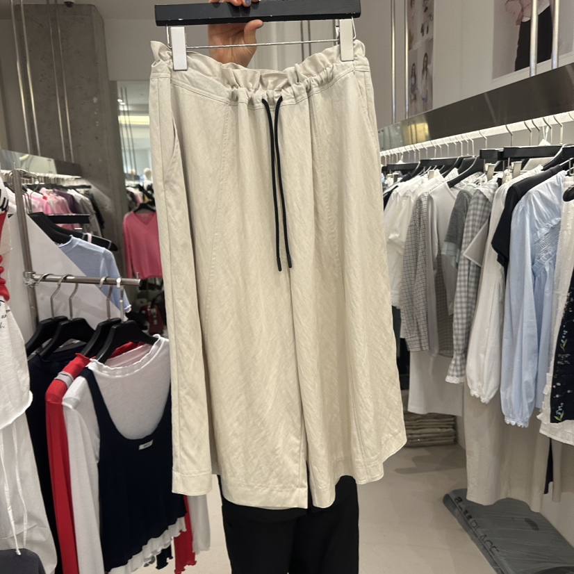 ARTE STUDIO/ATTENTION EDITORIAL韓國東大門代購女裝新款26春夏短褲褶皺ARTE Studio短褲圖色1