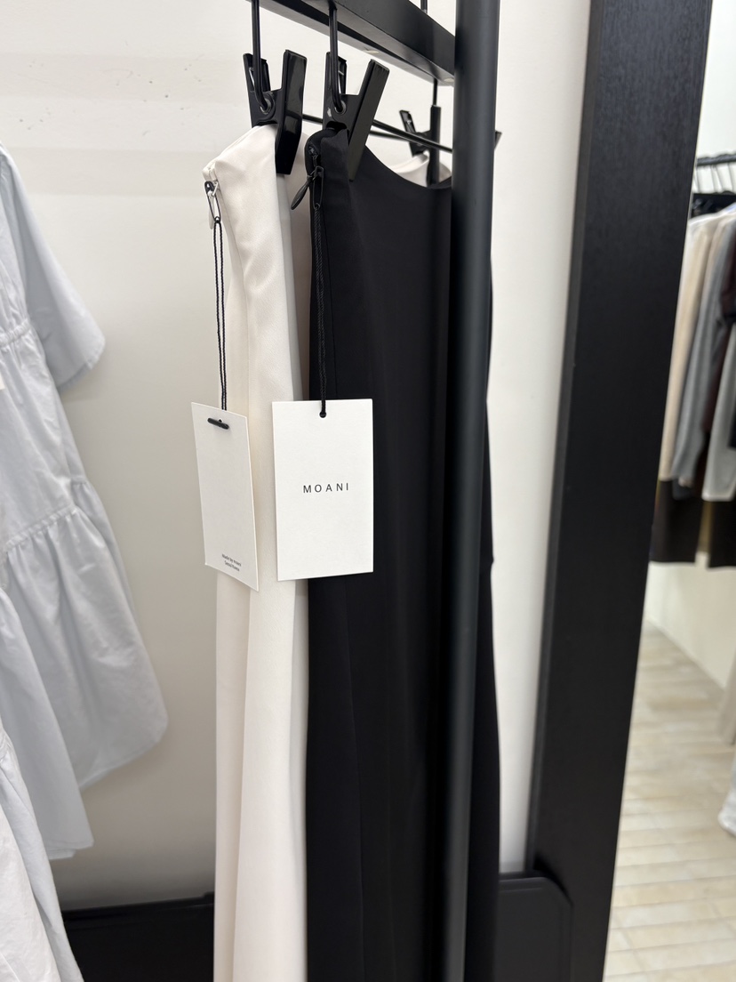 MOANI韓國代購女裝新品休閑時尚26春夏職業推薦人氣長裙喇叭MOANI長裙