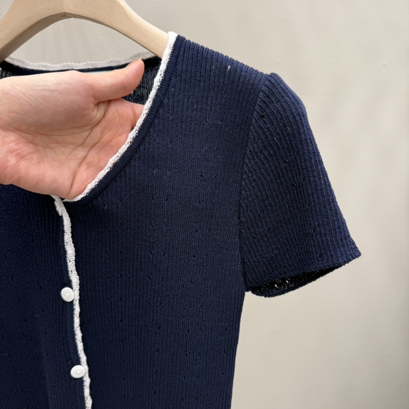 EOOB/LAMEREI韓國東大門直郵女裝新款推薦針織衫撞色蕾絲開衫EOOB/LAMEREI針織衫