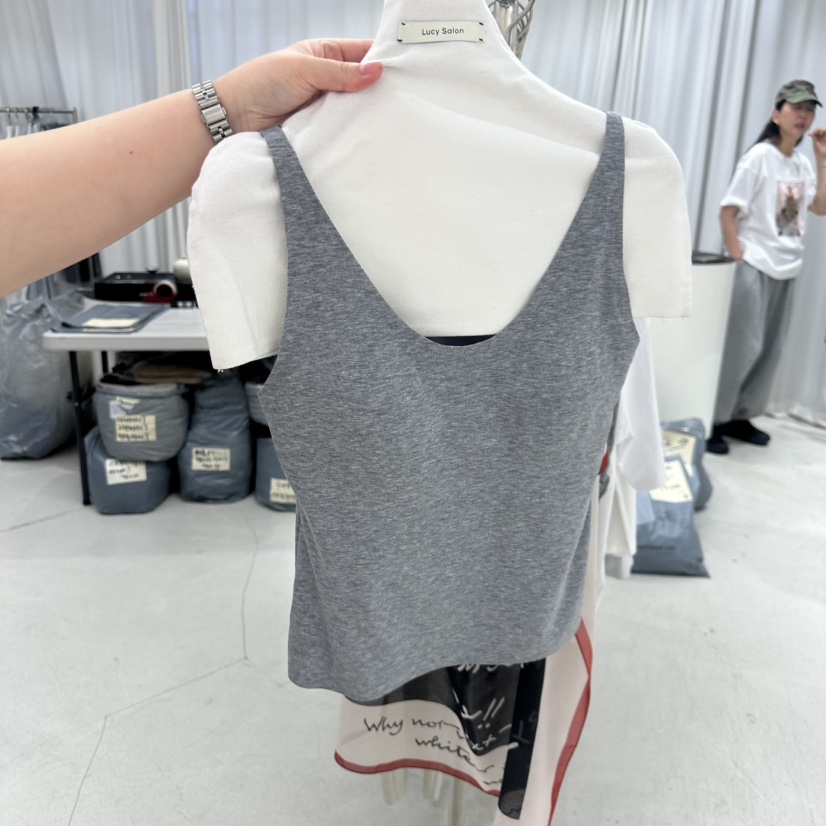 LUCY SALON韓國代購女士新品職業熱賣時尚人氣推薦吊帶背心LUCY SALON吊帶/背心圖色3
