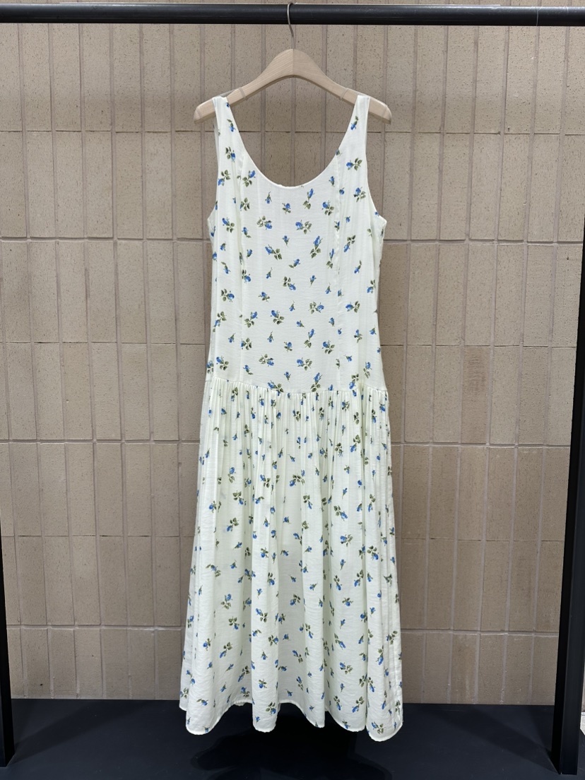 FOSET韓國東大門代購女裝新款熱賣26春夏職業時尚連衣裙小花FOSET連衣裙圖色1