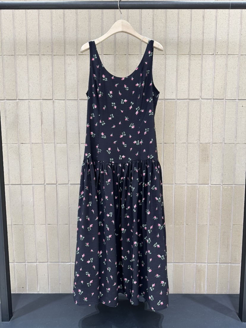 FOSET韓國東大門代購女裝新款熱賣26春夏職業時尚連衣裙小花FOSET連衣裙圖色2