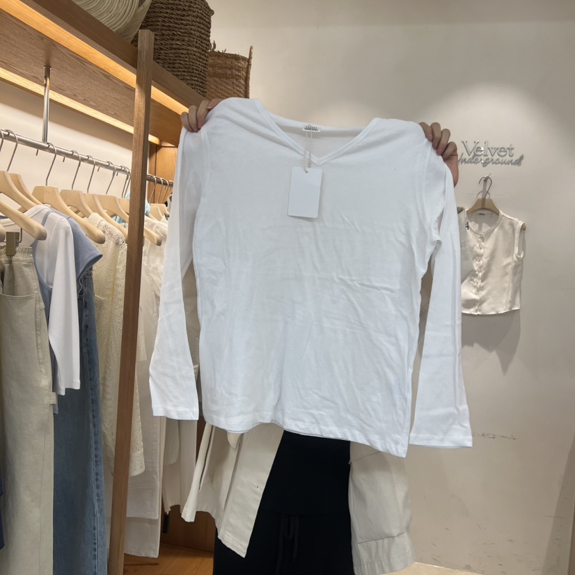 VELVET UNDERGROUND韓國直郵女士新品人氣熱賣26春夏長袖T恤VELVET UNDERGROUND長袖T恤圖色2