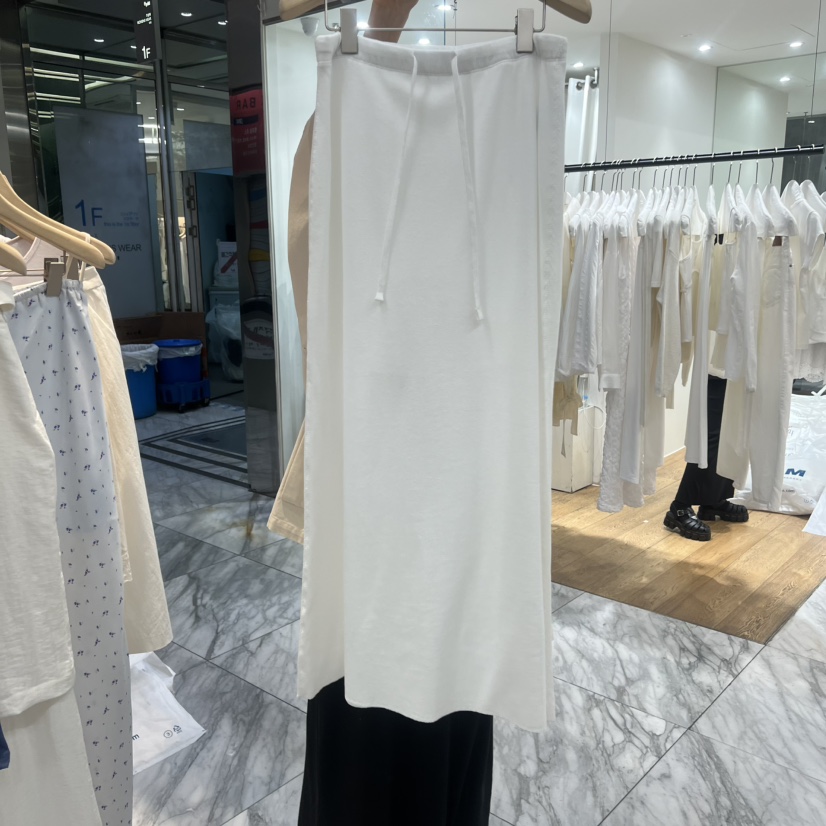 VELVET UNDERGROUND韓國直郵實拍女裝新款26春夏職業長裙VELVET UNDERGROUND長裙圖色1