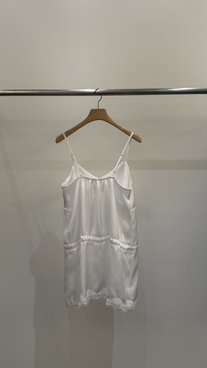 VIBELLE韓國直郵實拍女士新品人氣職業時尚熱賣26春夏連衣裙VIBELLE連衣裙