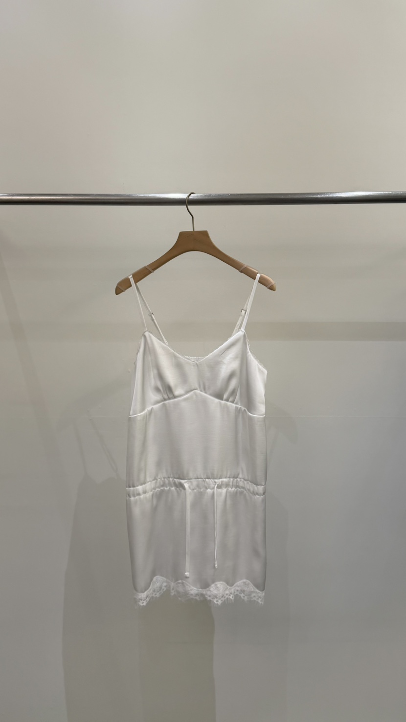 VIBELLE韓國直郵實拍女士新品人氣職業時尚熱賣26春夏連衣裙VIBELLE連衣裙圖色1