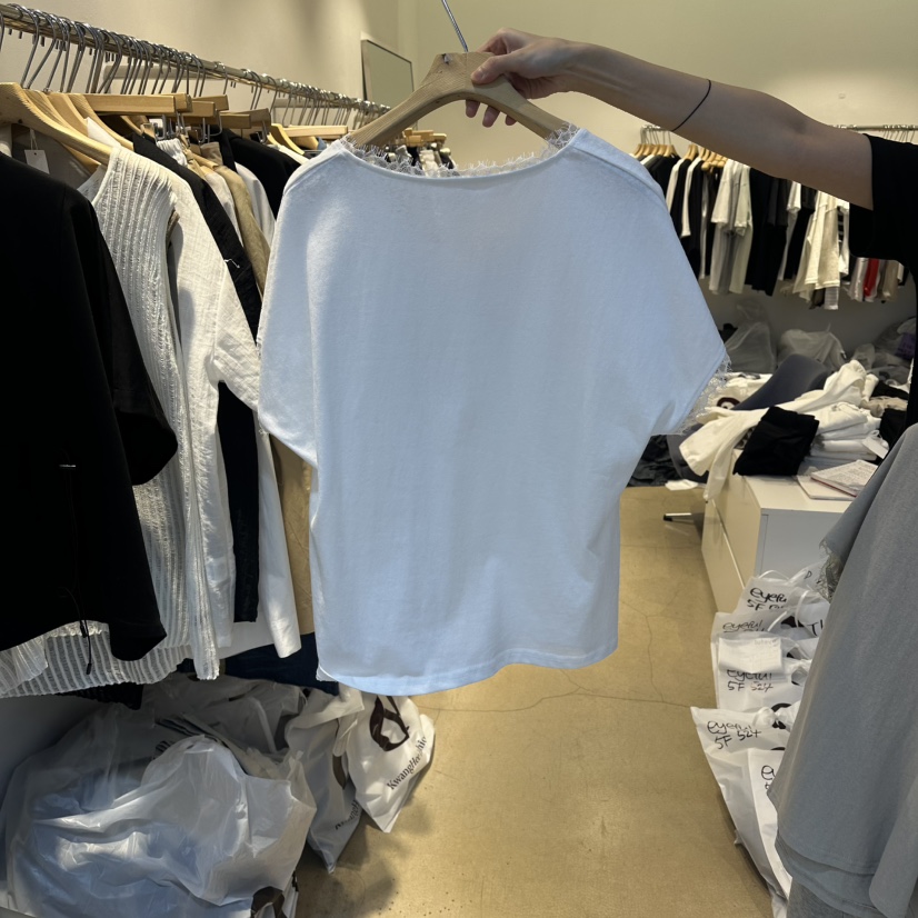 EYEFUL-Q韓國東大門代購女裝新品26春夏時尚T恤撞色蕾絲eyefulT恤