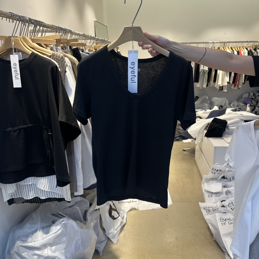 EYEFUL-Q韓國東大門直郵女裝新款時尚26春夏職業推薦T恤eyefulT恤圖色2