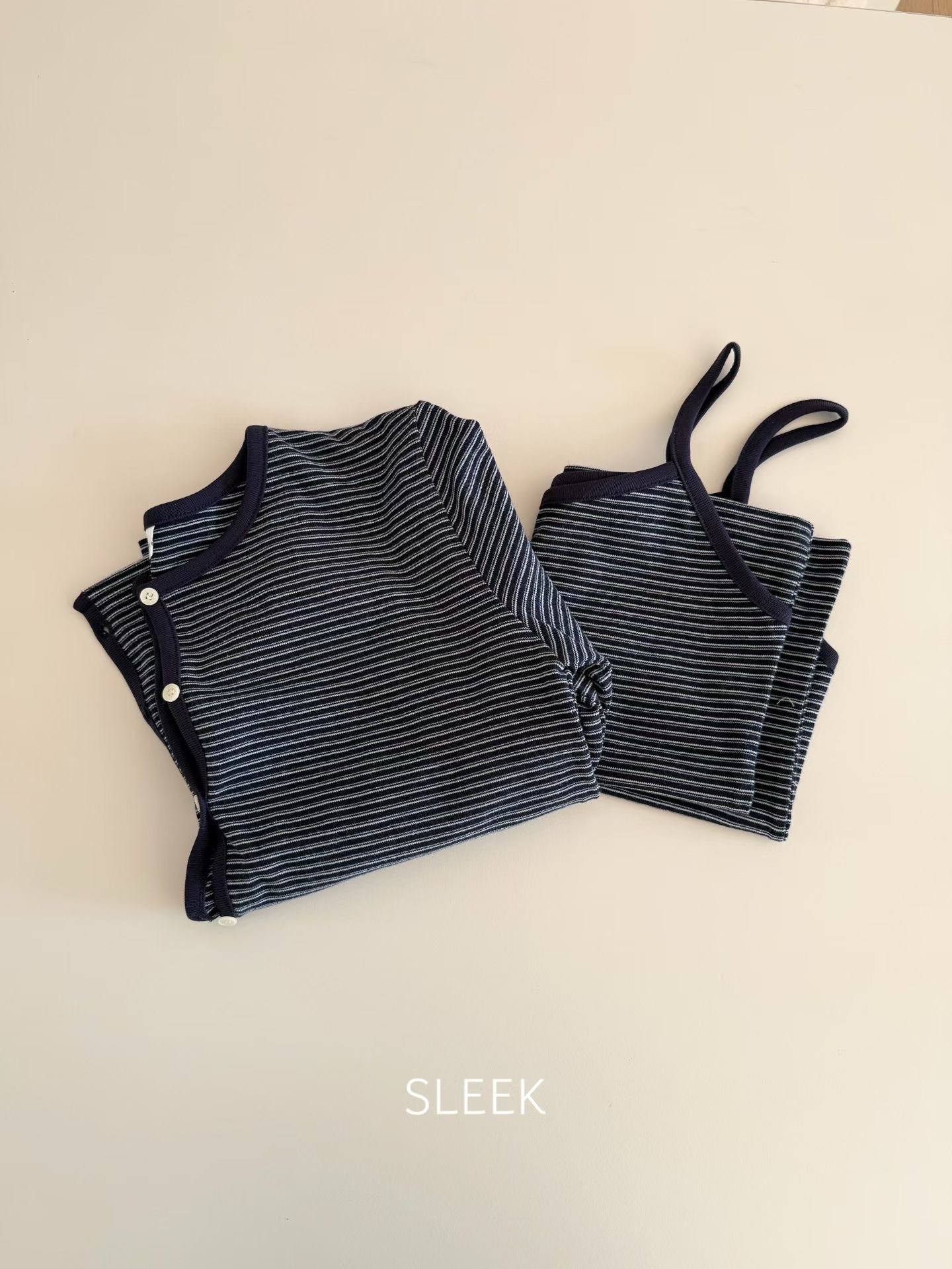 SLEEK-슬릭-OT韓國代購女裝新品熱賣職業推薦套裝套裝條紋SLEEK套裝