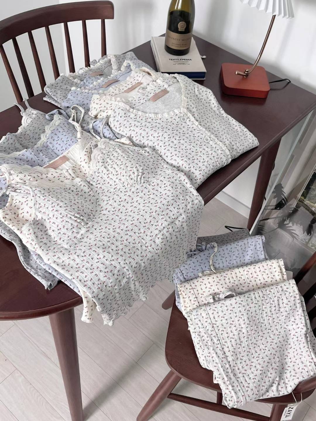 VICTORIA-P韓國東大門直郵女裝新品人氣休閑熱賣睡衣三件套VICTORIA睡衣