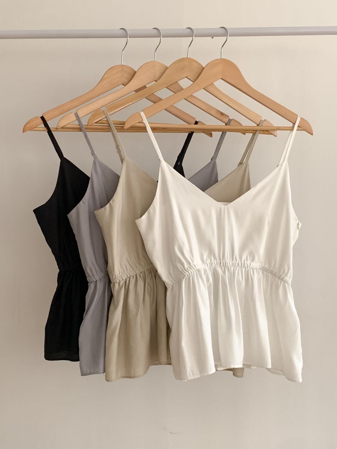 SUNDAY/FF韓國代購女裝新品時尚熱賣人氣吊帶背心不含內搭SUNDAY/FF吊帶/背心圖色1左一色