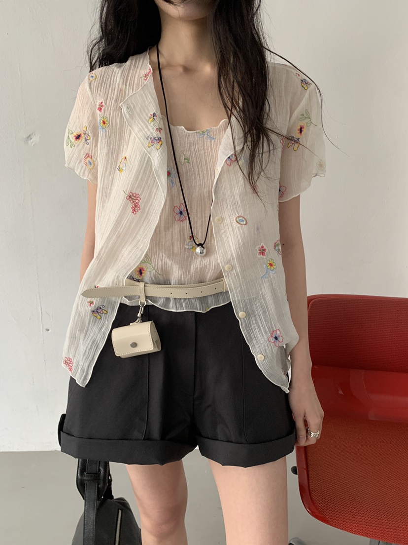 MURMUR韓國直郵實拍女士新品人氣推薦時尚熱賣襯衫蕾絲衫MURMUR襯衫/蕾絲衫