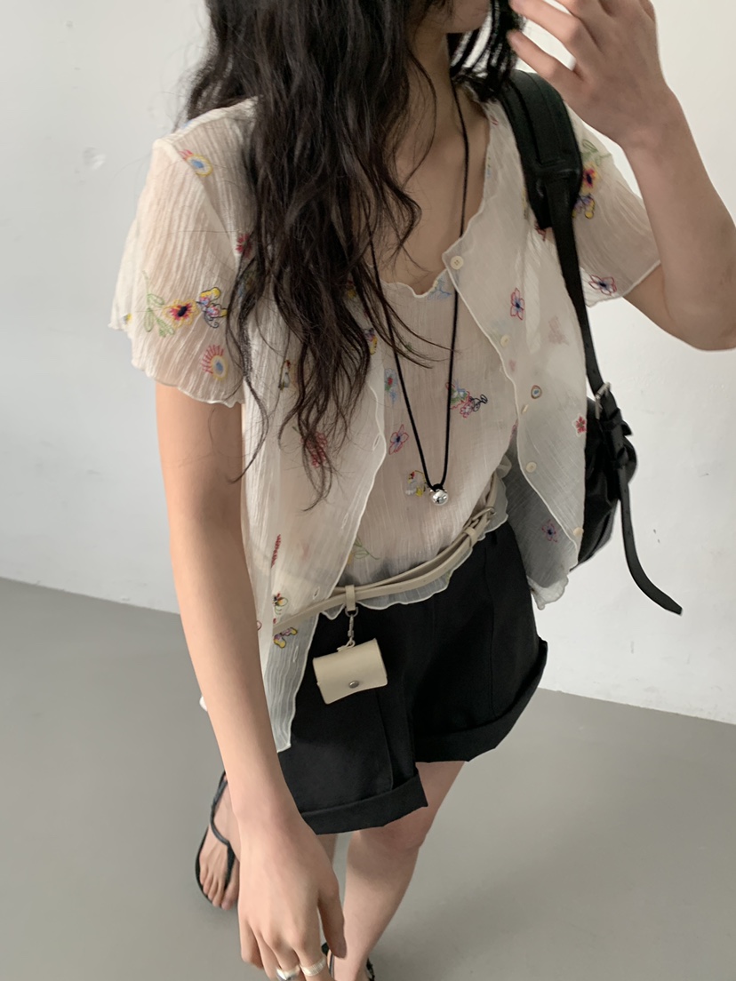 MURMUR韓國直郵實拍女士新品人氣推薦時尚熱賣襯衫蕾絲衫MURMUR襯衫/蕾絲衫