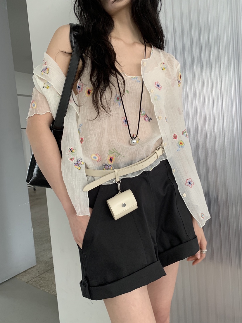 MURMUR韓國直郵實拍女士新品人氣推薦時尚熱賣襯衫蕾絲衫MURMUR襯衫/蕾絲衫