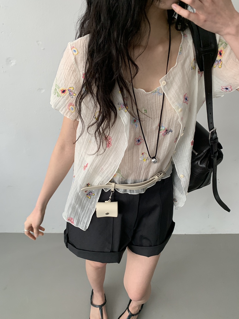 MURMUR韓國直郵實拍女士新品人氣推薦時尚熱賣襯衫蕾絲衫MURMUR襯衫/蕾絲衫