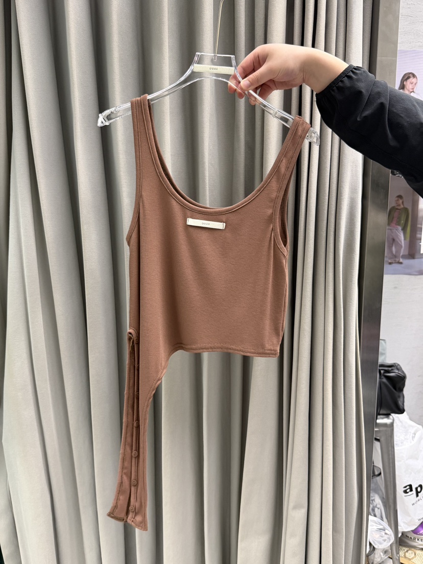 UOOV韓國直郵實拍女士新款人氣休閑推薦時尚職業吊帶背心UOOV吊帶/背心圖色2