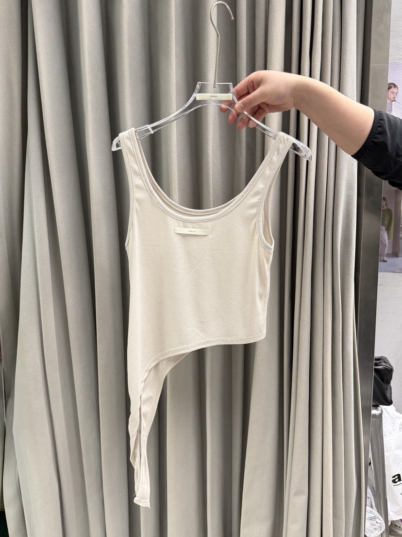 UOOV韓國直郵實拍女士新款人氣休閑推薦時尚職業吊帶背心UOOV吊帶/背心圖色3